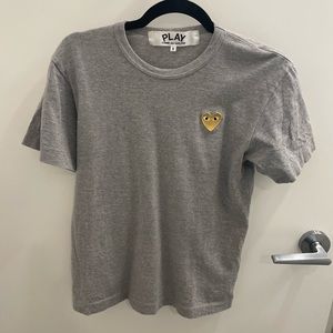 Mens S commes Des  garçon T shirt in grey with gold heart
